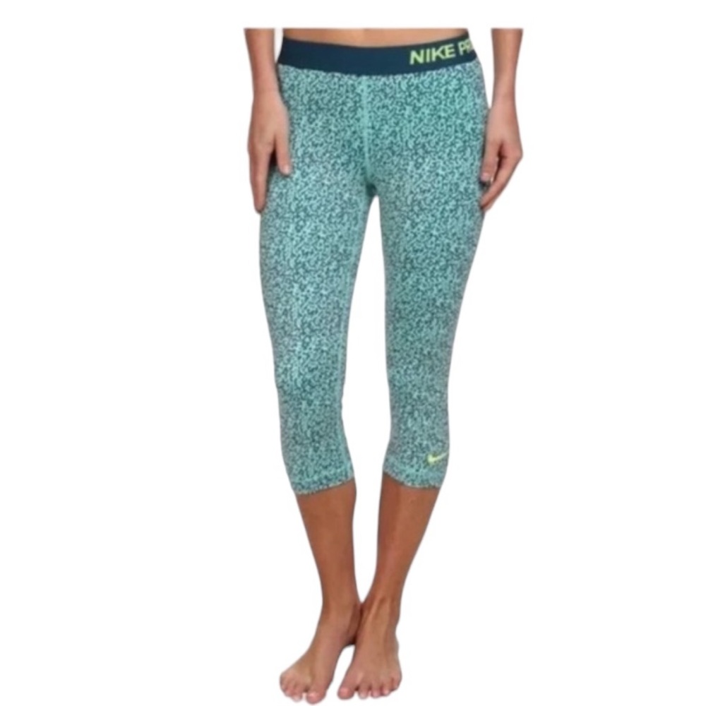 Nike Pro Teal Patterned Capri Athletic Workout Yoga Pants in VGUC Size Small